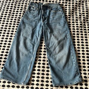 Abercrombie & Fitch crop wide leg ultra high rise size 6 petite jeans